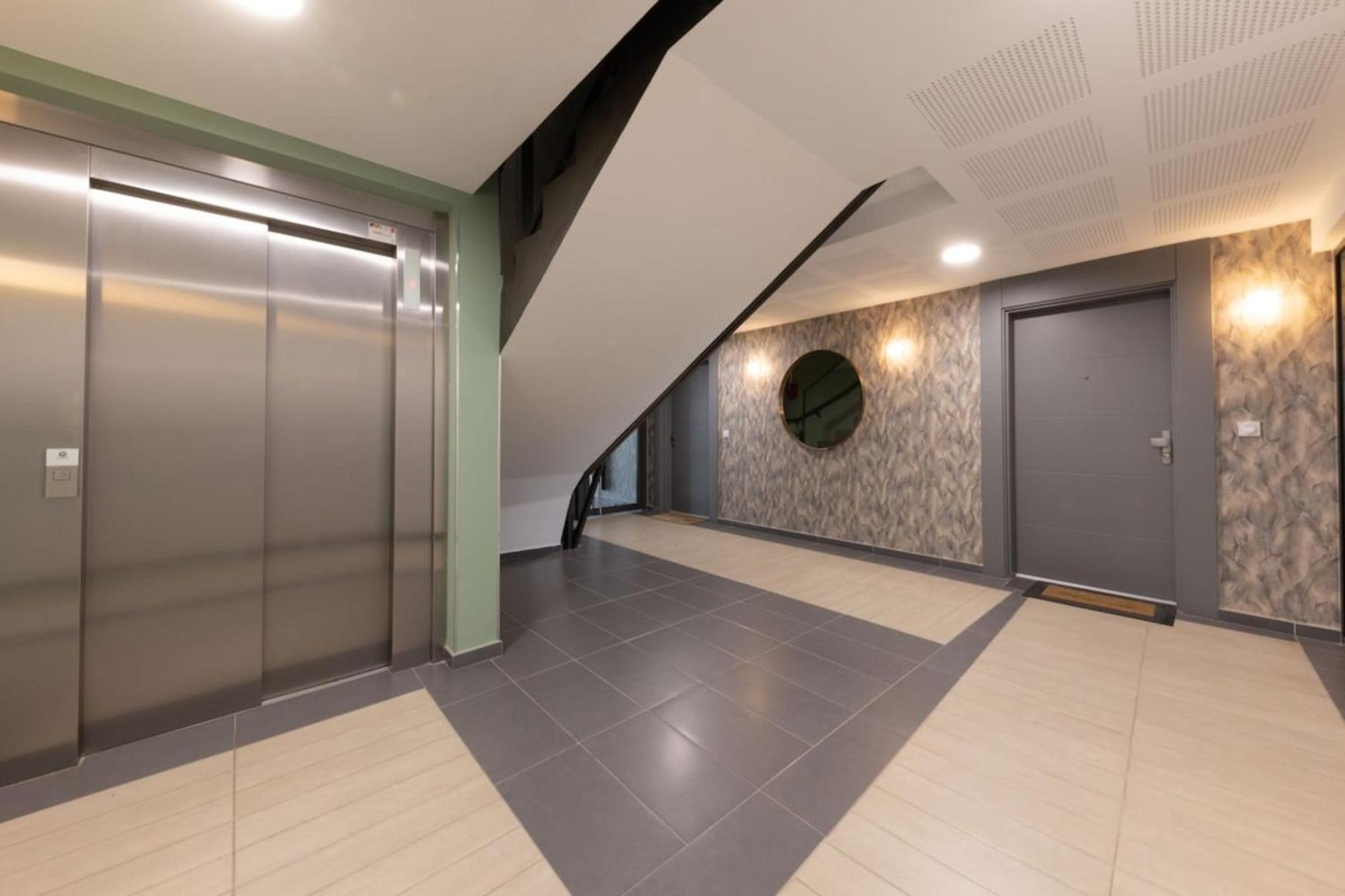 06Ah - Superb Waterfront T2 - Swimming Pool Apartment Villeneuve-Loubet Exterior photo
