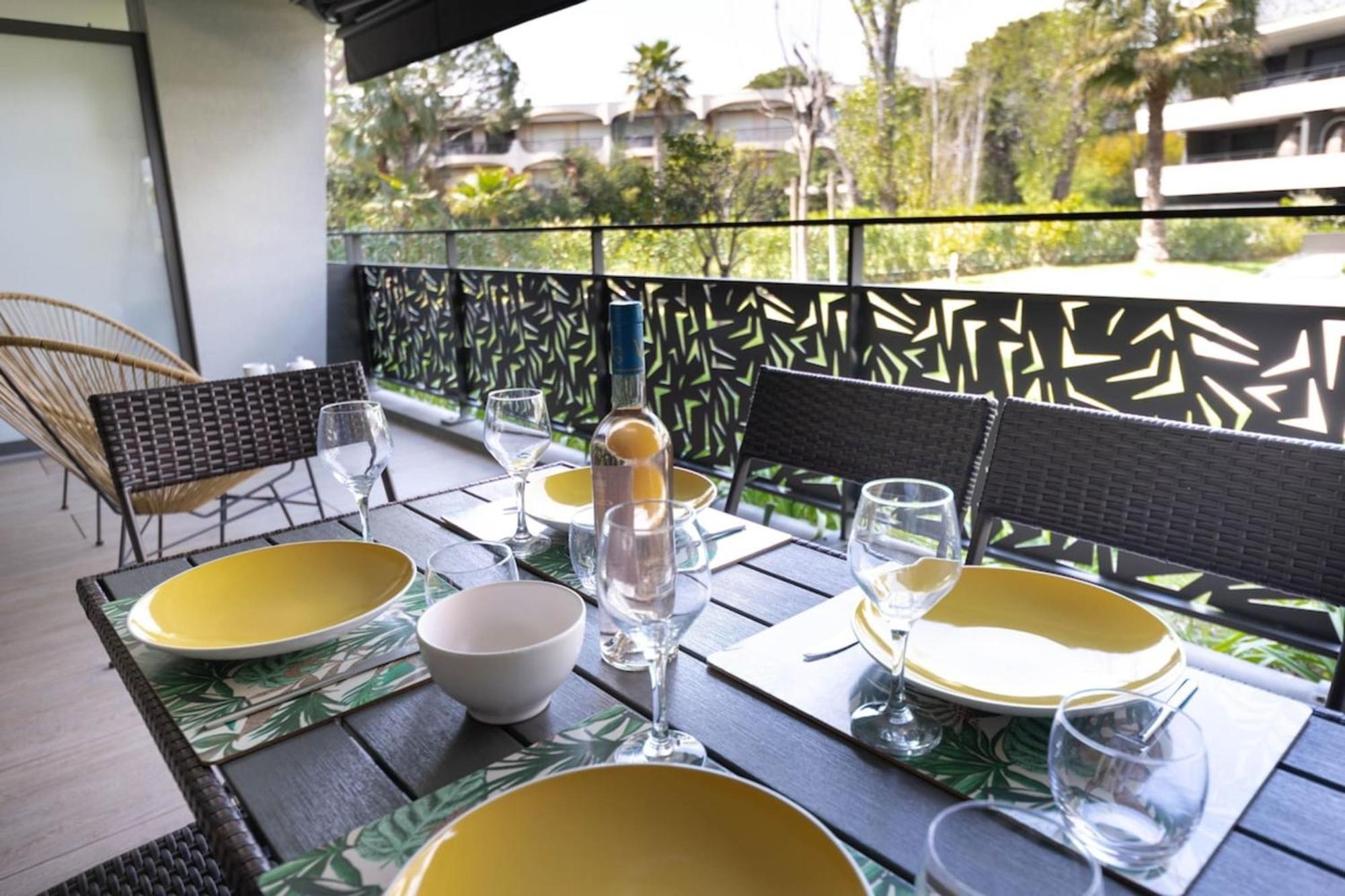 06Ah - Superb Waterfront T2 - Swimming Pool Apartment Villeneuve-Loubet Exterior photo